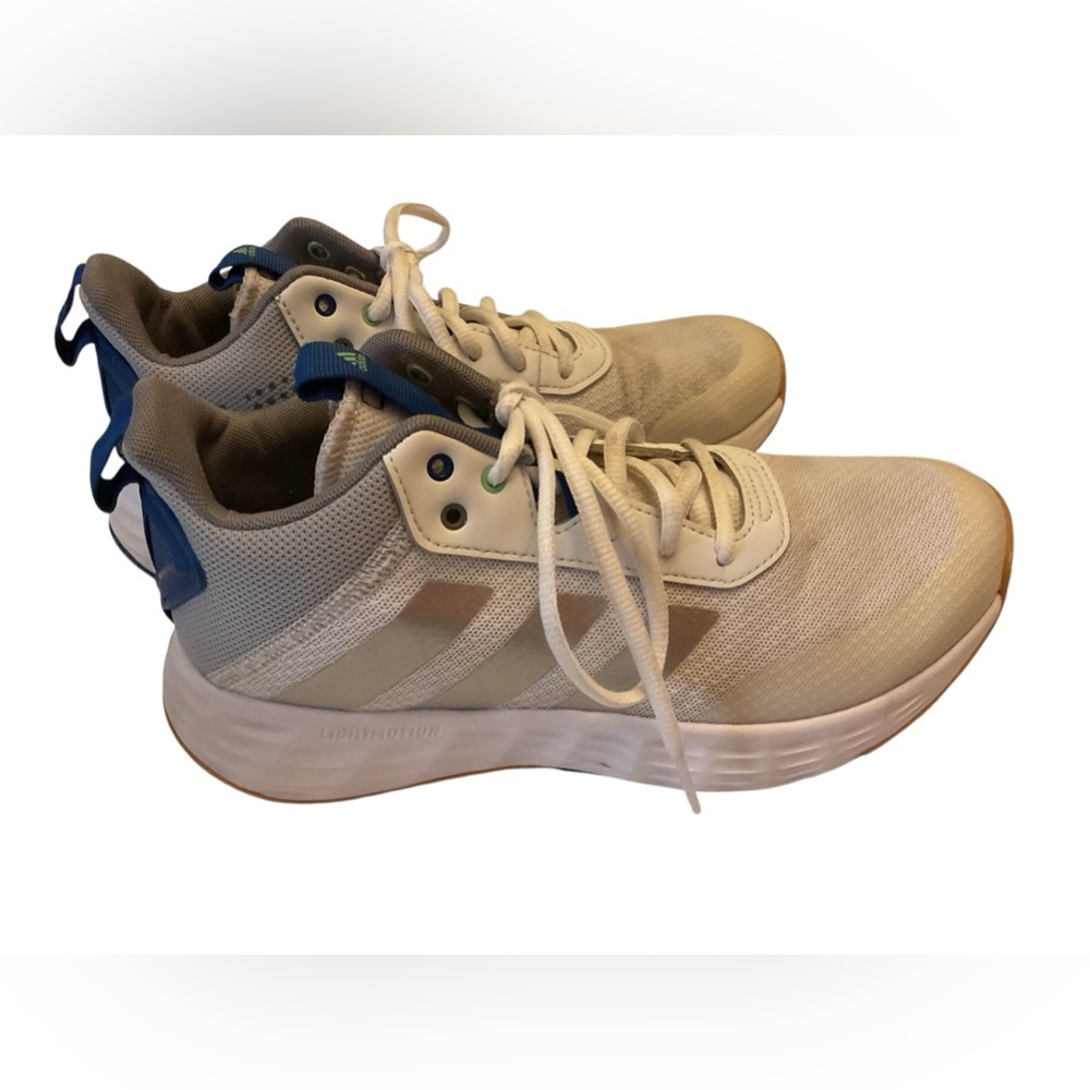 Adidas original like new basketball shoe size 5.5 US Unisex